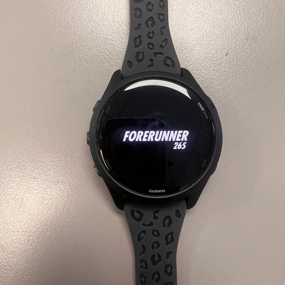 Garmin Black Smartwatch Forerunner 265